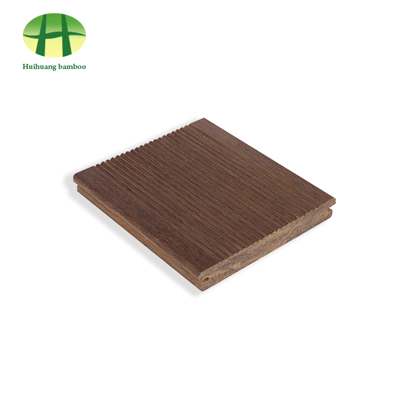 Malé vlnité bambusové podlahy